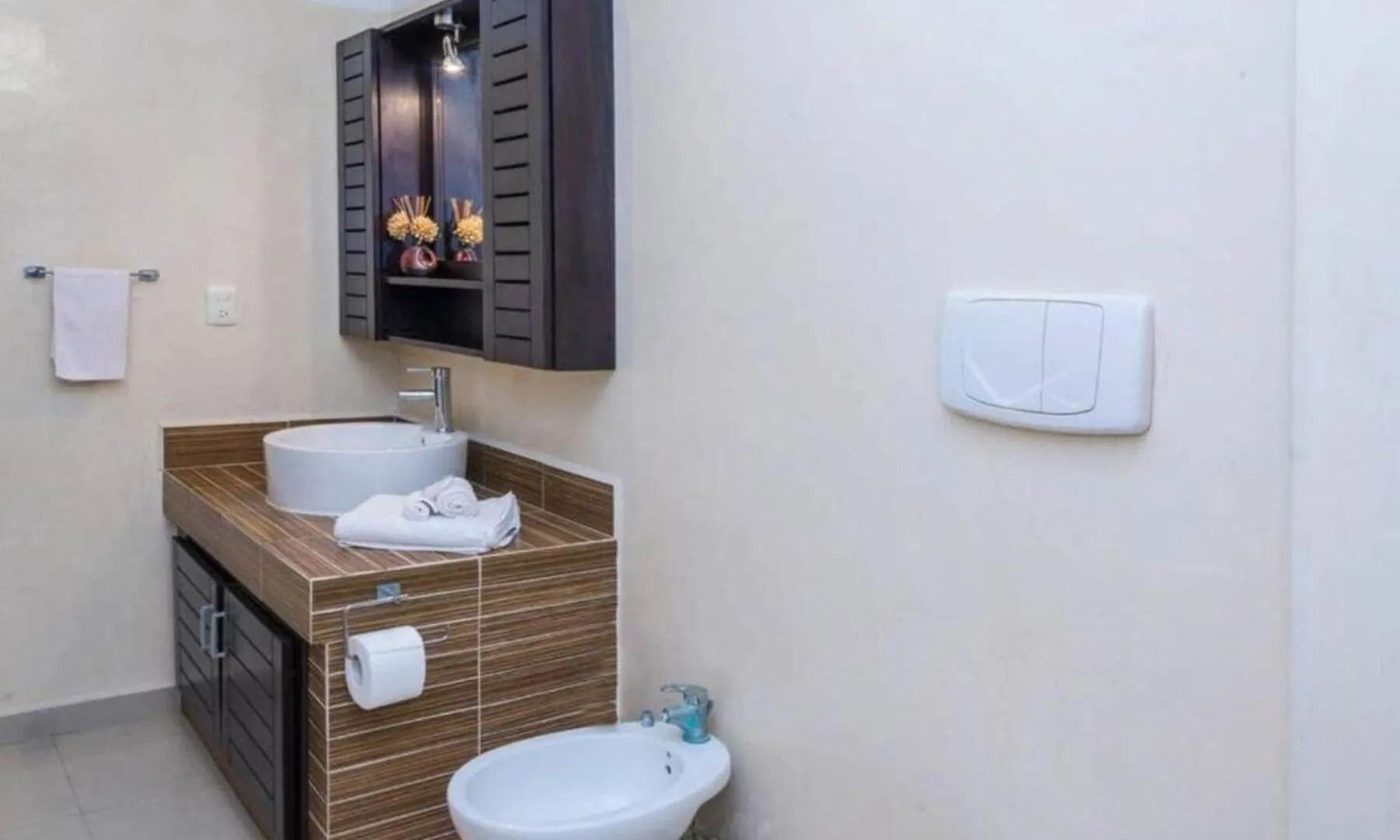 Modern Condo, Just Steps To Mamitas Beach & 5Th Playa del Carmen Apartment